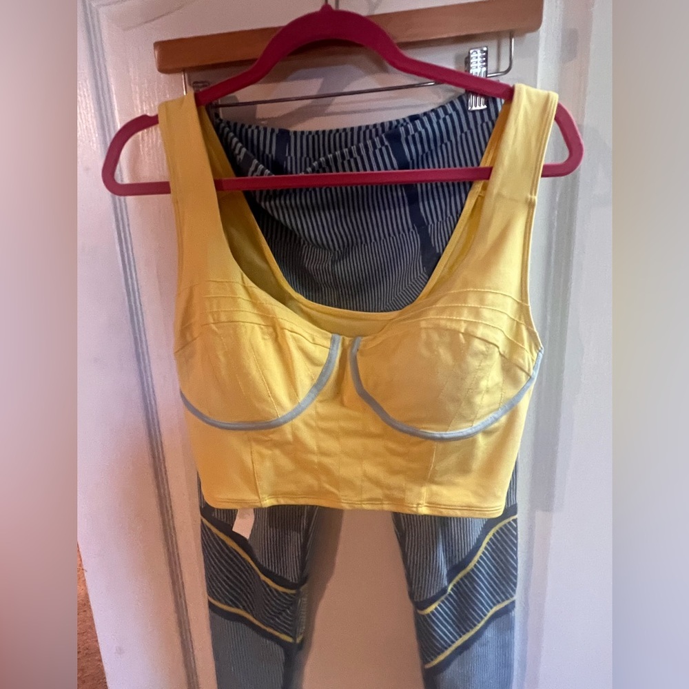 Cute workout set - just don’t wear it enough.
